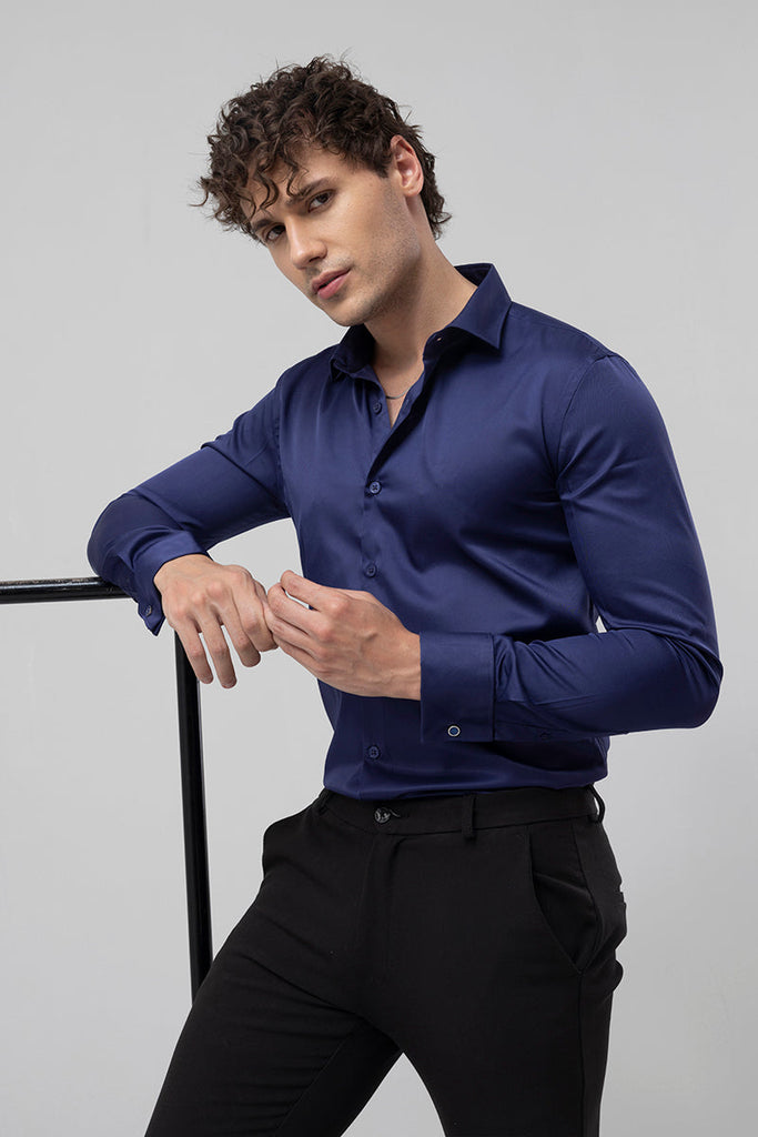 Black and blue is an amazing combination, formal or casual you will never  be wrong. #menswear #mensfashion #blue #black #formal… | Menswear,  Gentleman style, Shirts